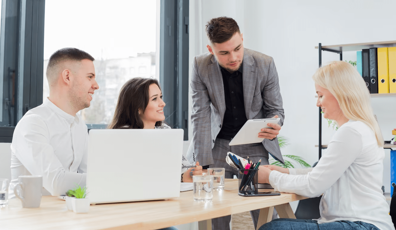 Crafting an Onboarding Process for New Hire Success