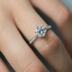 How to Buy an Engagement Ring Online