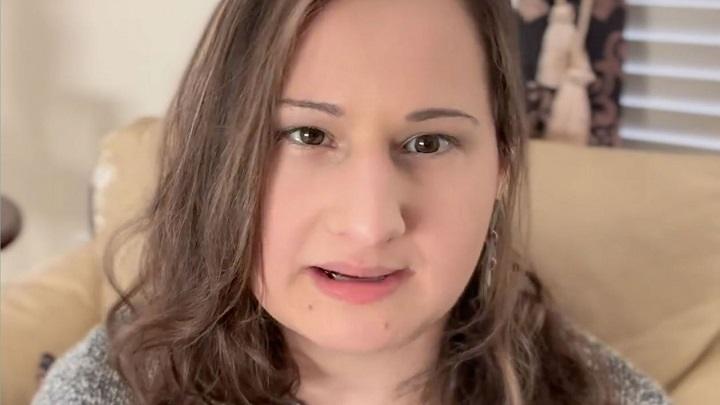 Gypsy Rose Net Worth: Age, Height, Weight, Family, Bio and Social Media