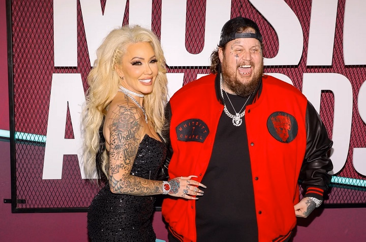 Jelly Roll Wife: Net Worth, Age, Height, Weight, Family, Bio/Wiki