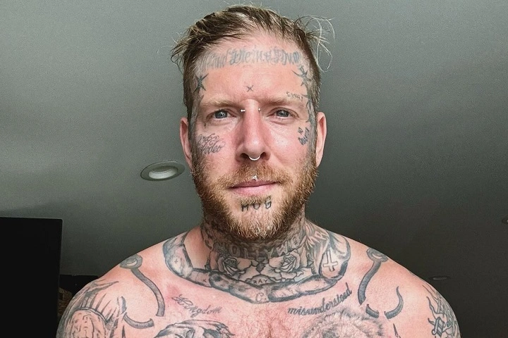 How Tall is Tom MacDonald? Age, Wiki, Biography, Family and More