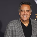 Brad Garrett Net Worth, Age, Height, Weight, Wiki, Biography, Family And More